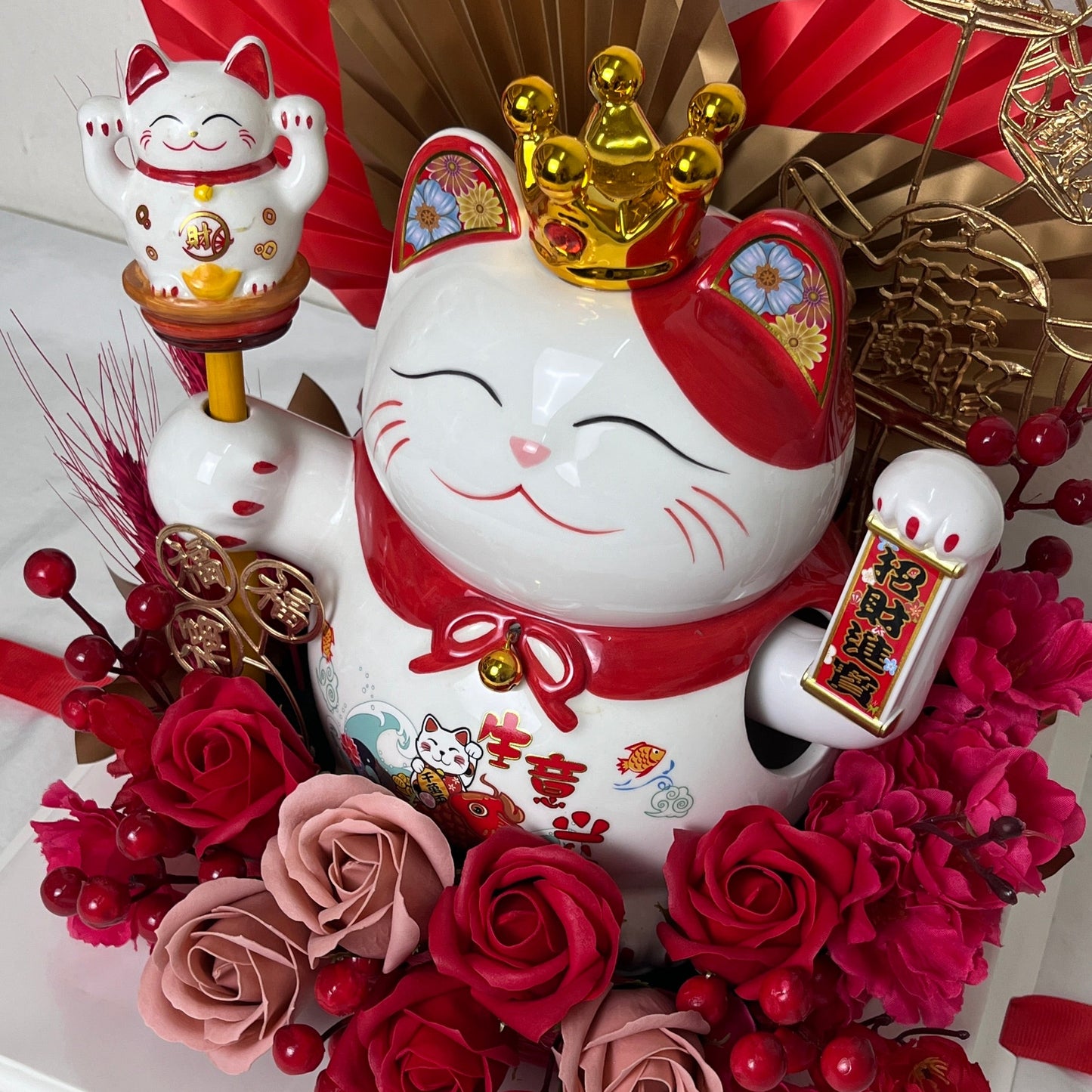 Pawsitive Luck Rose Box